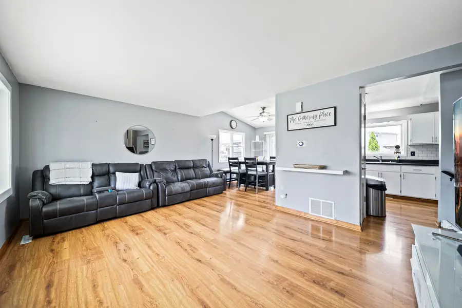 15512 Lorel Avenue, Oak Forest, IL 60452 - #3