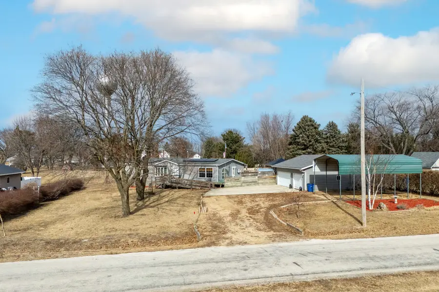 524 6th Street, Andover, IL 61233 - #3