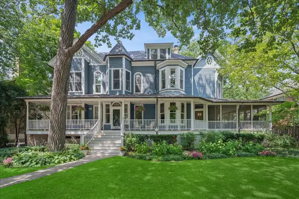 555 Cherry Street, Winnetka, IL 60093