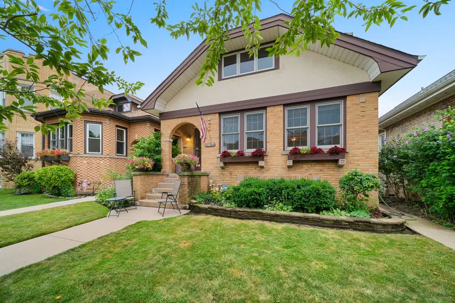 2617 W Lunt Avenue, Chicago, IL 60645 - #2