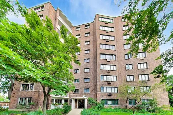 1122 W Lunt Avenue #8C, Chicago, IL 60626