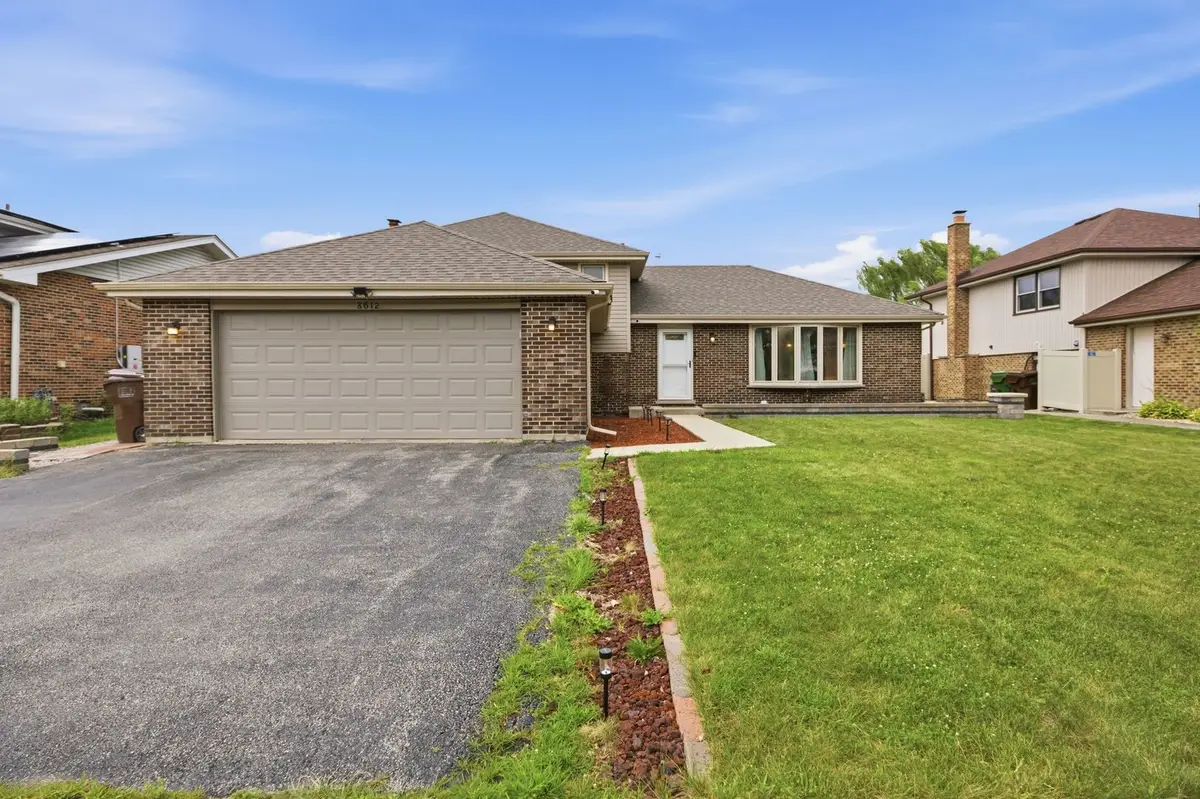 8612 Carriage Lane, Tinley Park, IL 60487 - #1