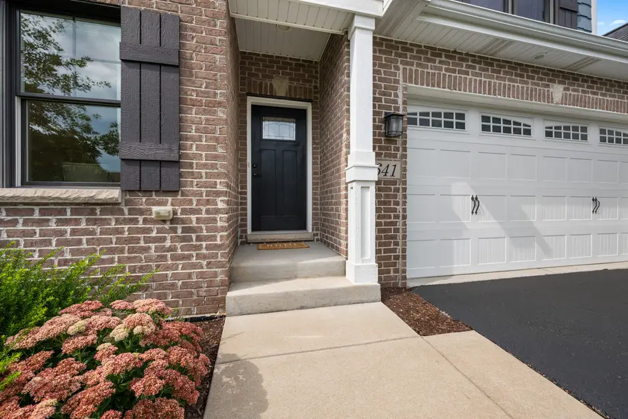 641 Bourbon Court, Naperville, IL 60565 - #3