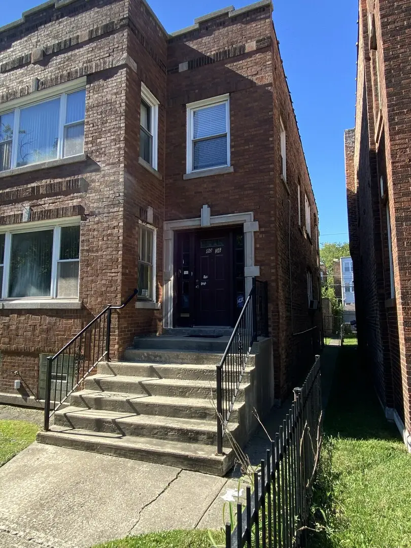 8036 S Dobson Avenue, Chicago, IL 60619 - #3