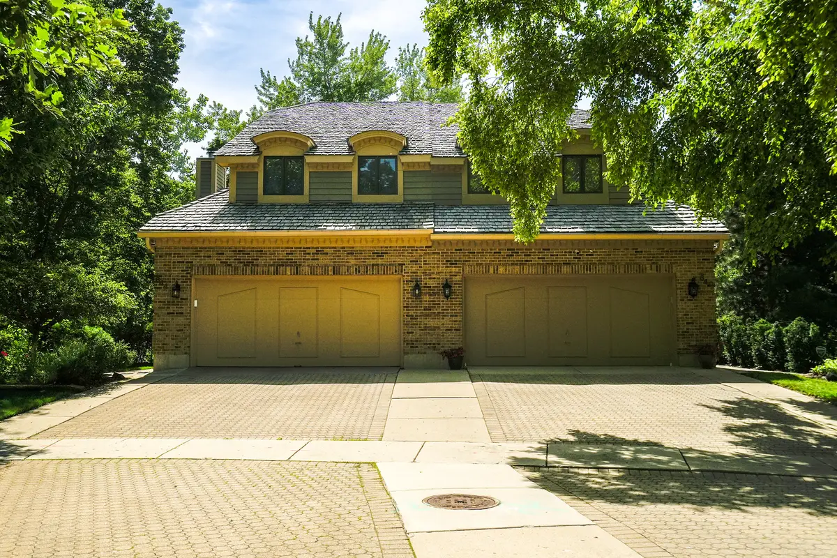 640 Walnut Oaks Drive, Roselle, IL 60172 - #1