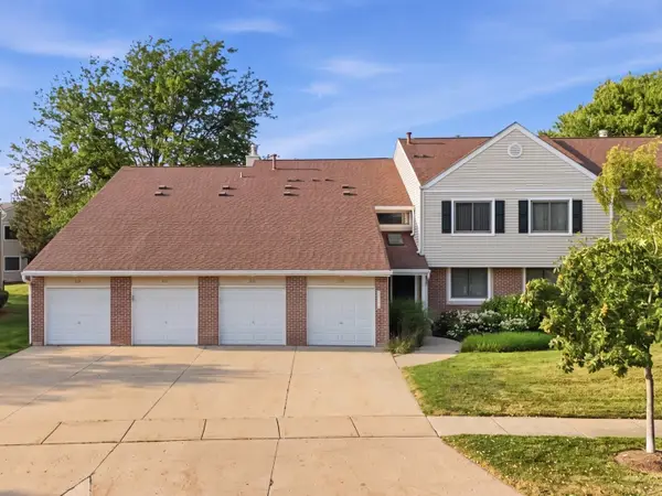 938 Hidden Lake Drive #938, Buffalo Grove, IL 60089