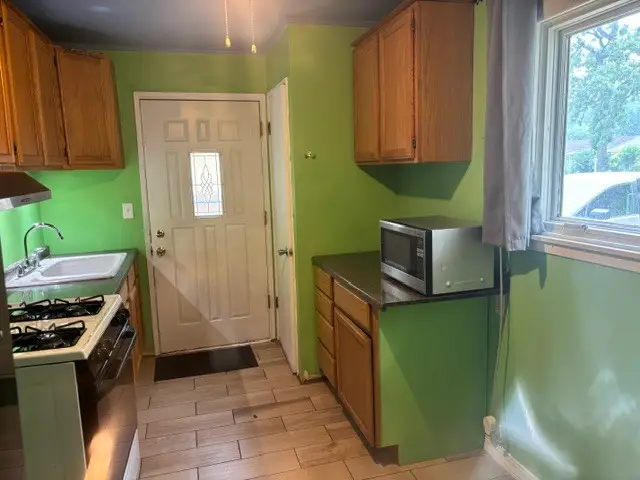 22 Meadowlark Lane, Carpentersville, IL 60110 - #2