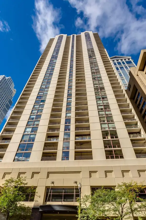 200 N Dearborn Street #4700, Chicago, IL 60601