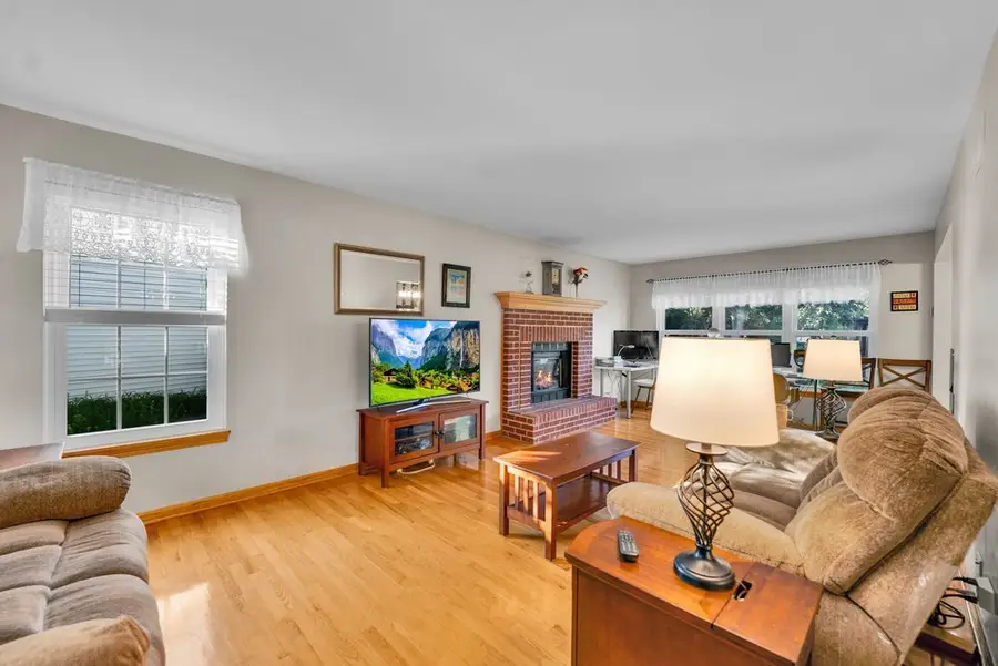 2304 Tremont Avenue, Aurora, IL 60502 - #3