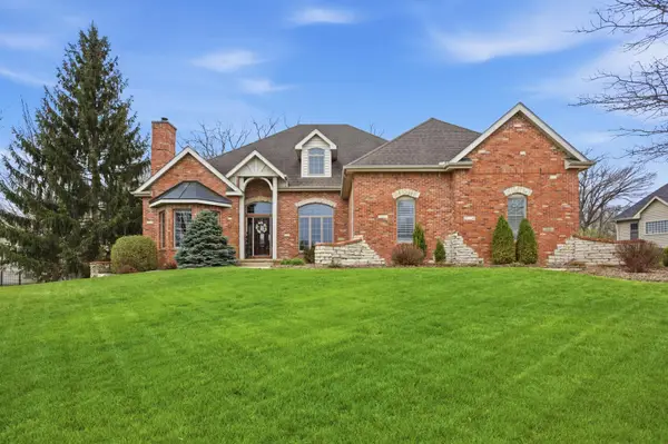 1501 Ridgefield Drive, Mahomet, IL 61853