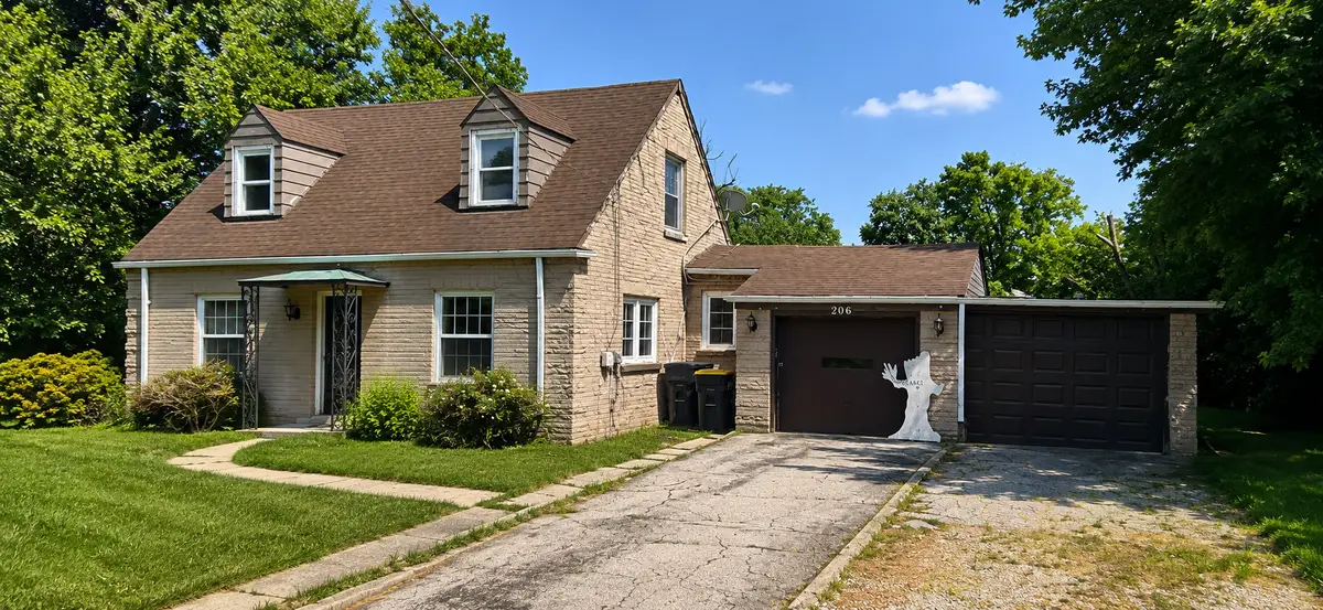 206 E Camp Mcdonald Road, Prospect Heights, IL 60070 - #1