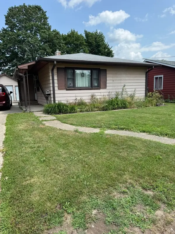 1704 19th Avenue, Sterling, IL 61081