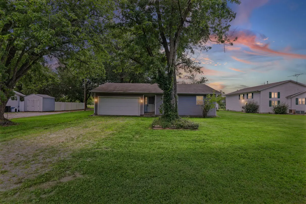 3275 Selmaville Road, Salem, IL 62881 - #1