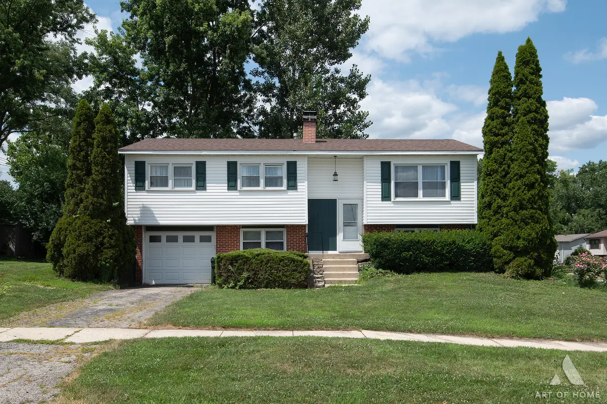 7756 Chestnut Avenue, Woodridge, IL 60517 - #1