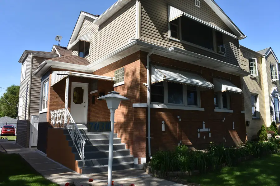 7030 W Wrightwood Avenue, Chicago, IL 60707 - #2