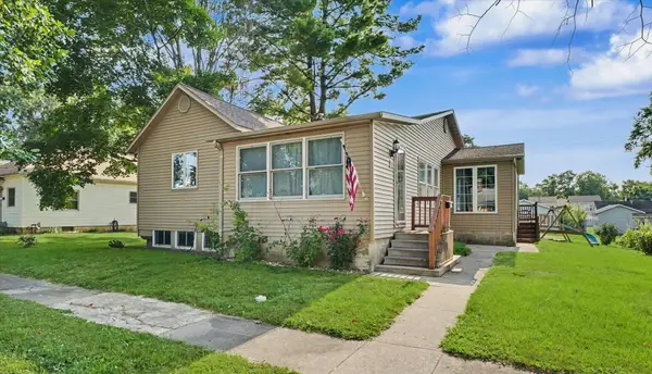 510 N William Street N, Farmer City, IL 61842