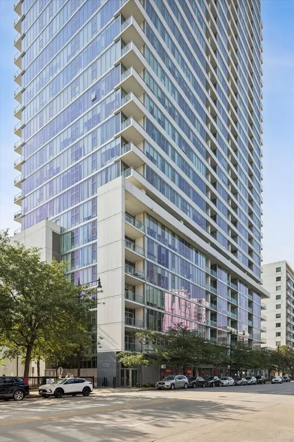 1720 S Michigan Avenue #202, Chicago, IL 60616