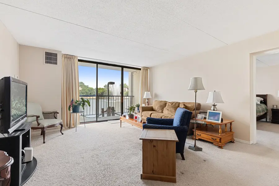 2005 S Finley Road #103, Lombard, IL 60148 - #3