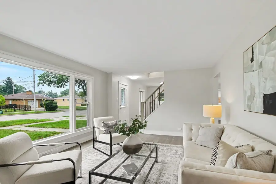 538 N Broadway Avenue, Park Ridge, IL 60068 - #3