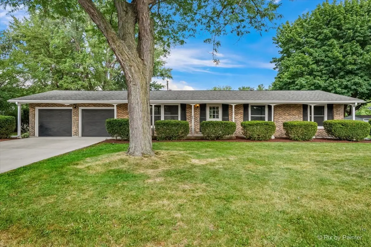 136 Scott Drive, East Dundee, IL 60118 - #1