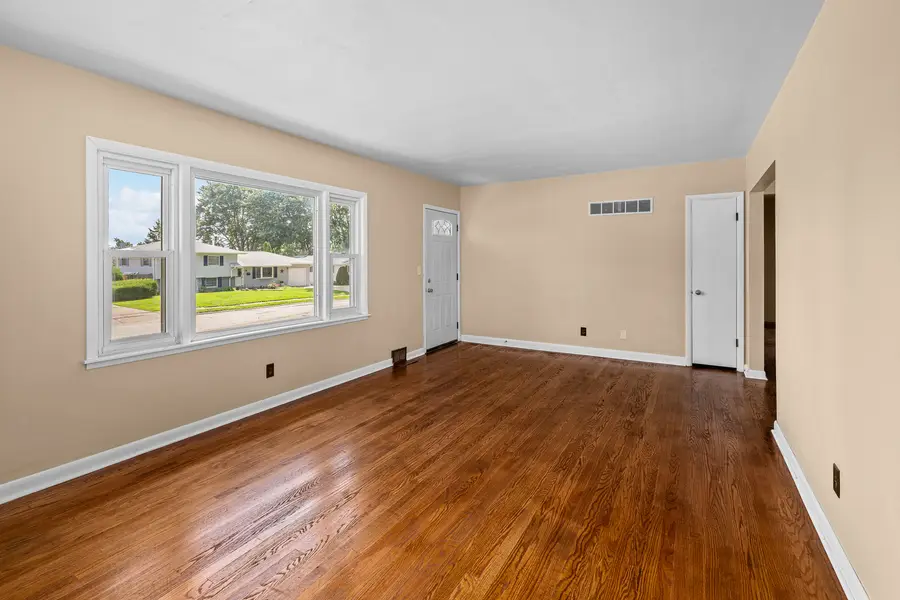 1902 W 38th Street, Davenport, IA 52806 - #3