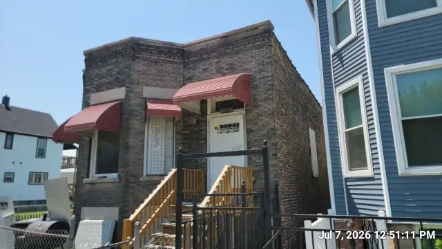 6712 S Eberhart Avenue, Chicago, IL 60637 - #2