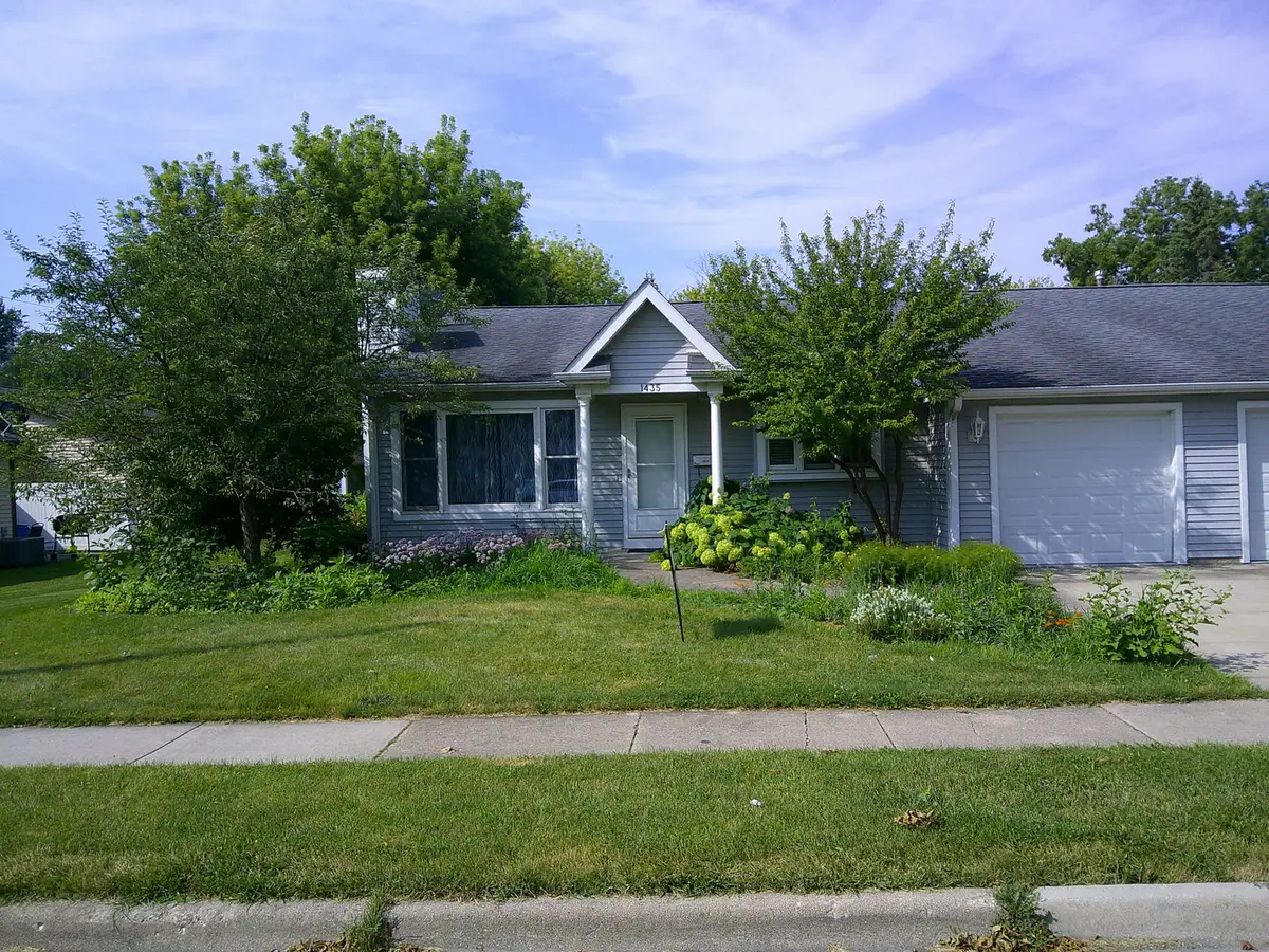 1433 Oakwood Drive, Dekalb, IL 60115 - #1