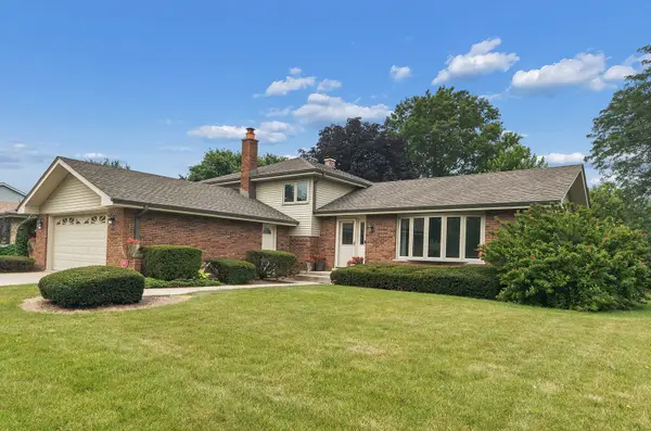 15208 Royal Foxhunt Road, Orland Park, IL 60462