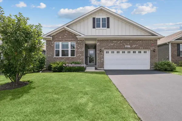 6331 Doral Drive, Gurnee, IL 60031