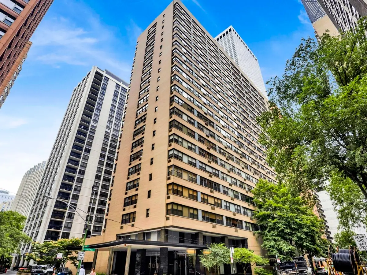 850 N Dewitt Place #7K, Chicago, IL 60611 - #1