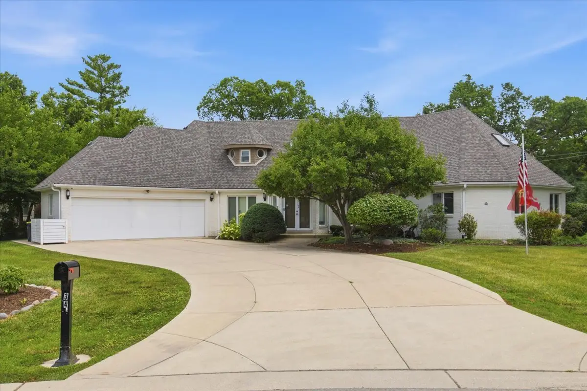 34 Robin Hood Ranch, Oak Brook, IL 60523 - #1