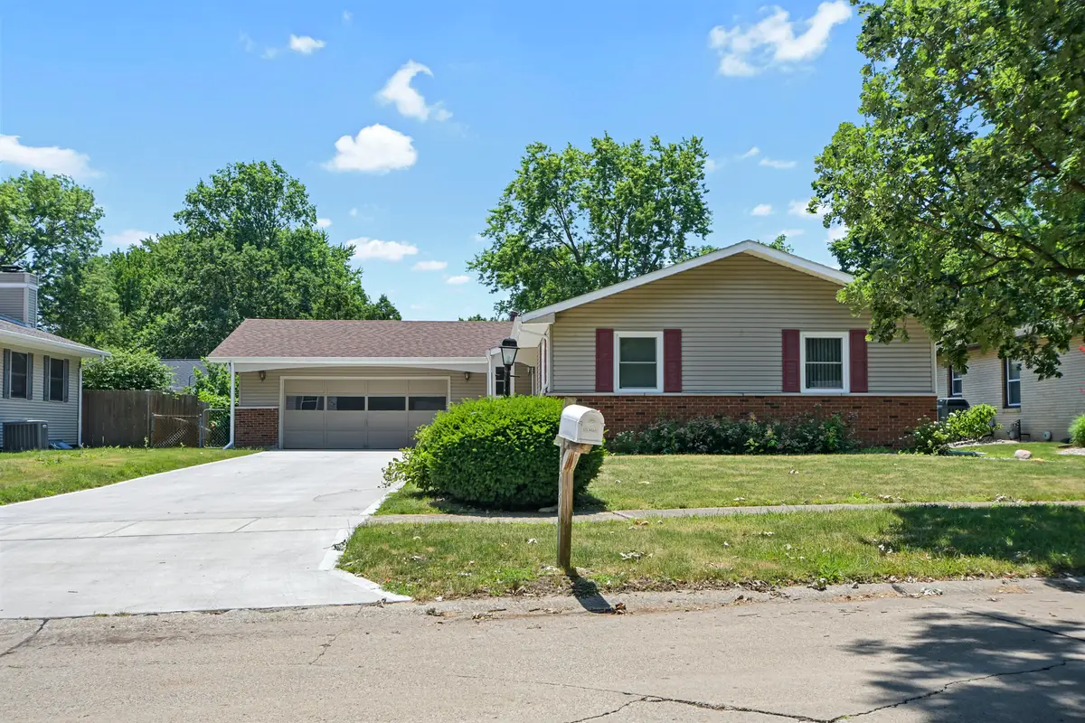 2205 Glenoak Drive, Champaign, IL 61821 - #1