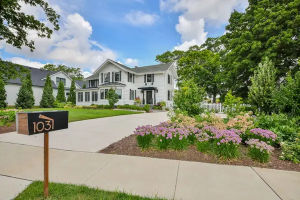 1031 E Bauer Road, Naperville, IL 60563