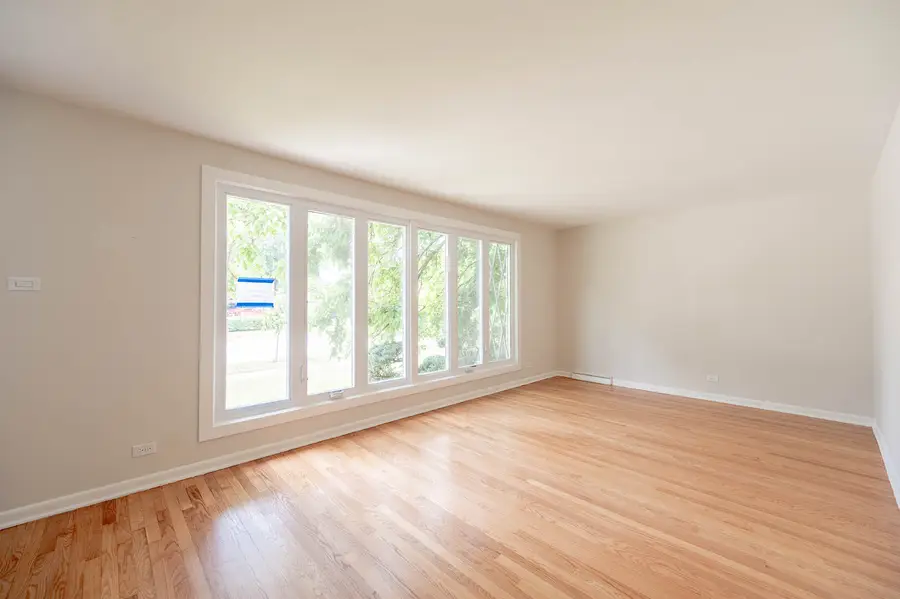 365 Serena Drive, Chicago Heights, IL 60411 - #2
