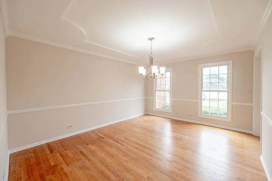 8N065 Secretariat Court, Saint Charles, IL 60175 - #2