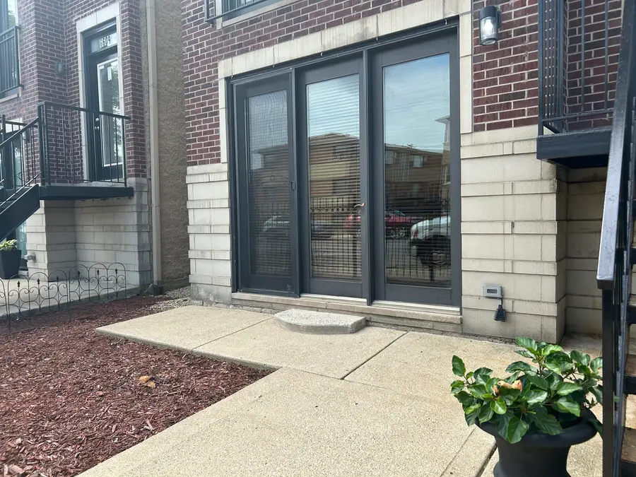 6611 W Belmont Avenue #1, Chicago, IL 60634 - #3