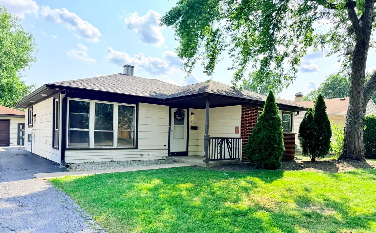 2109 Park Street, Rolling Meadows, IL 60008 - #1