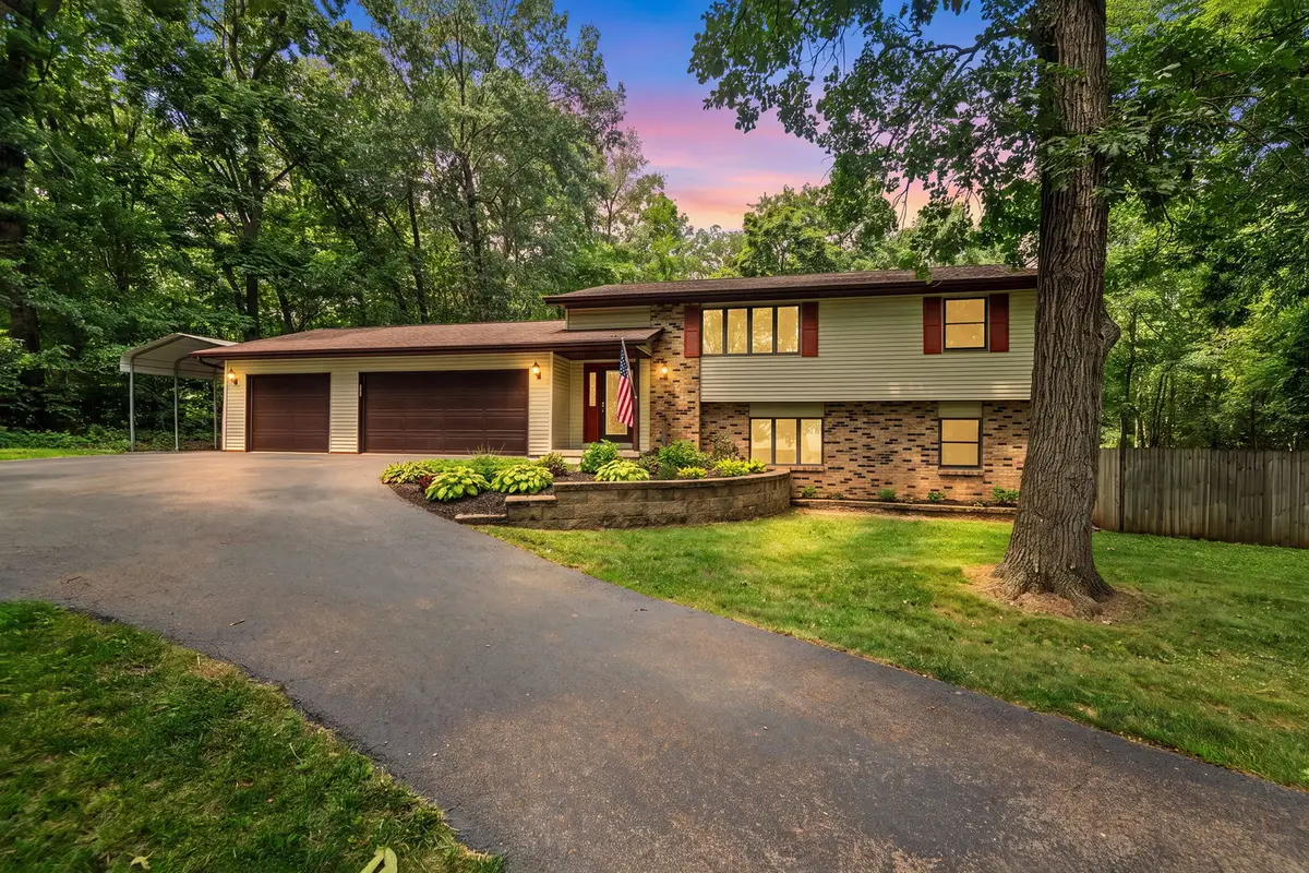 6475 Possum Trail, Oregon, IL 61061 - #1