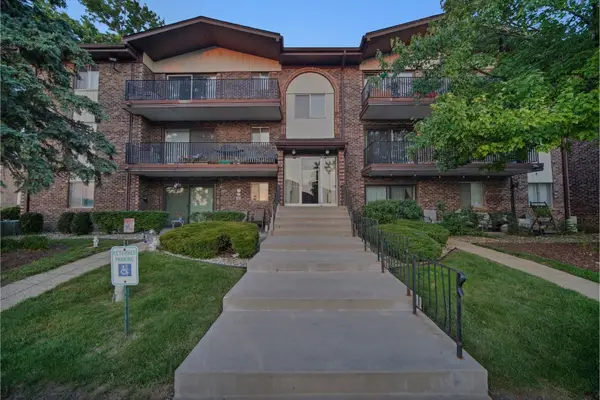 13911 James Drive #1011, Crestwood, IL 60418