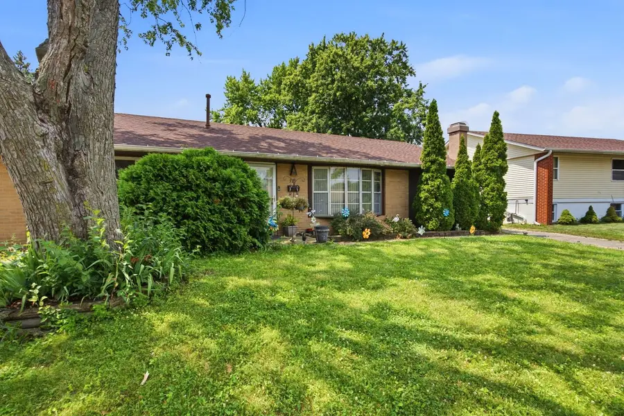729 Surrey Drive, Streamwood, IL 60107 - #2