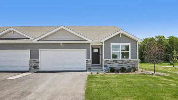 802A Concord Circle, Burlington, WI 53105