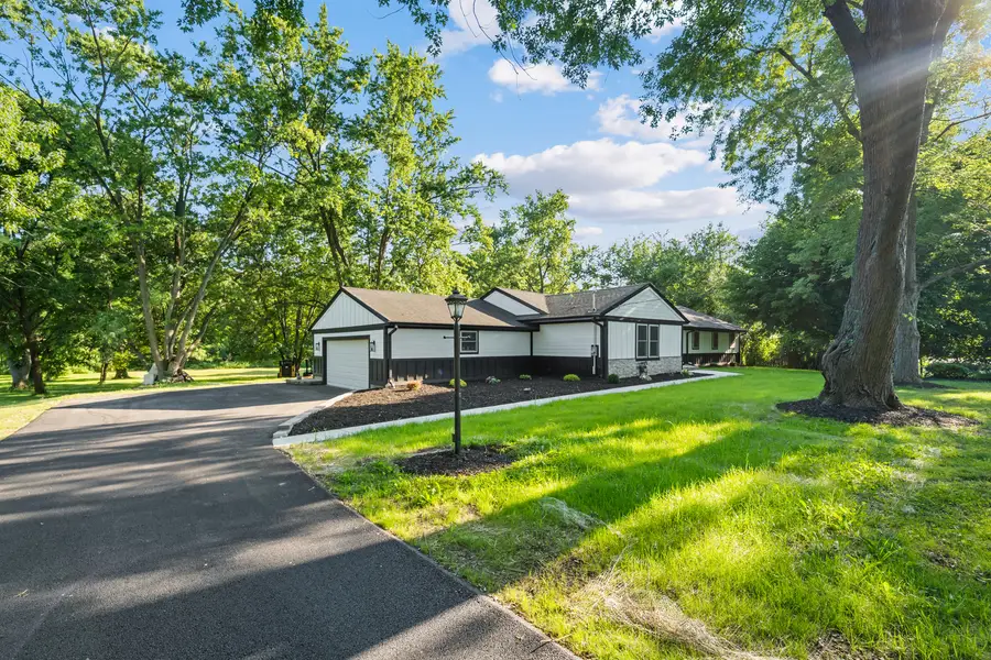 14463 W Hickory Avenue, Lemont, IL 60439 - #2