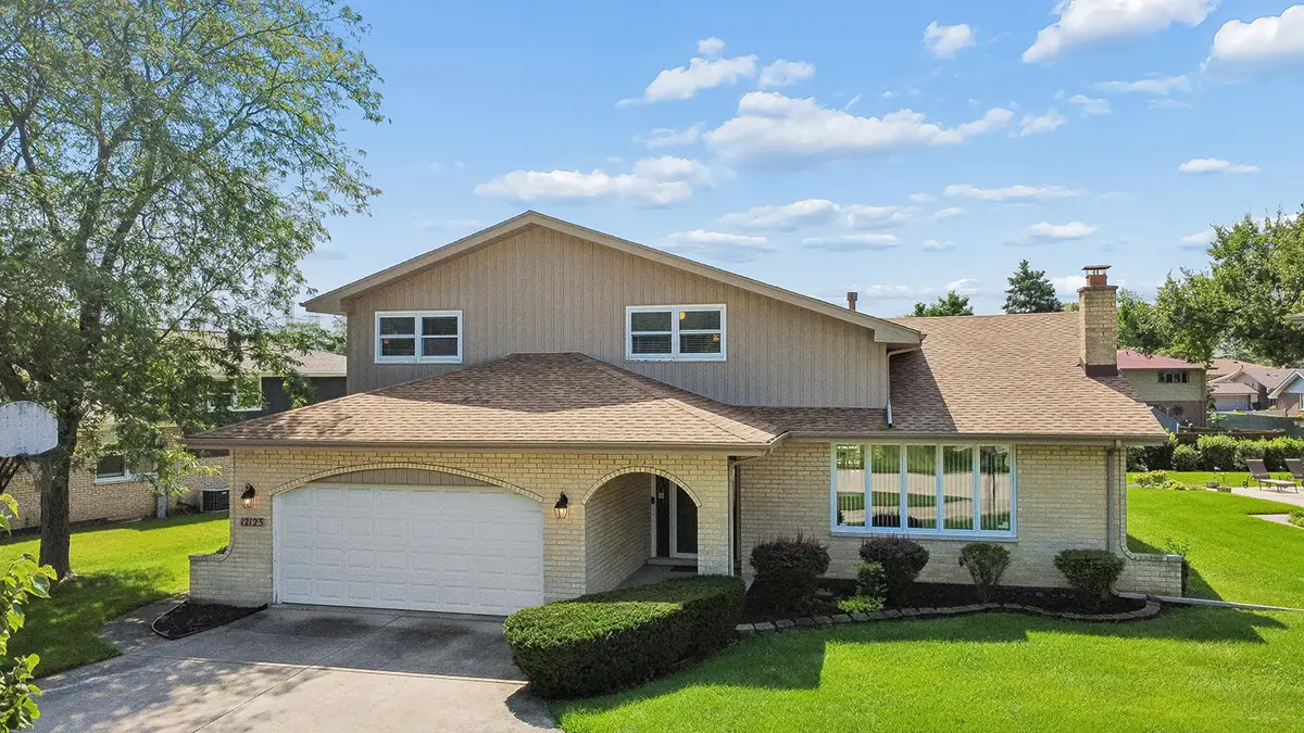 12123 Lake View Drive, Orland Park, IL 60467 - #1