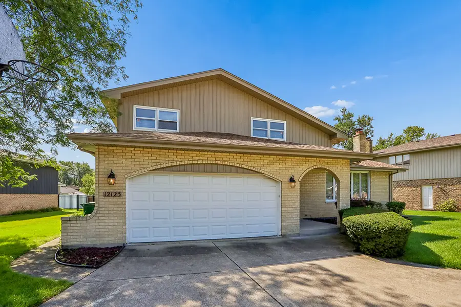 12123 Lake View Drive, Orland Park, IL 60467 - #3