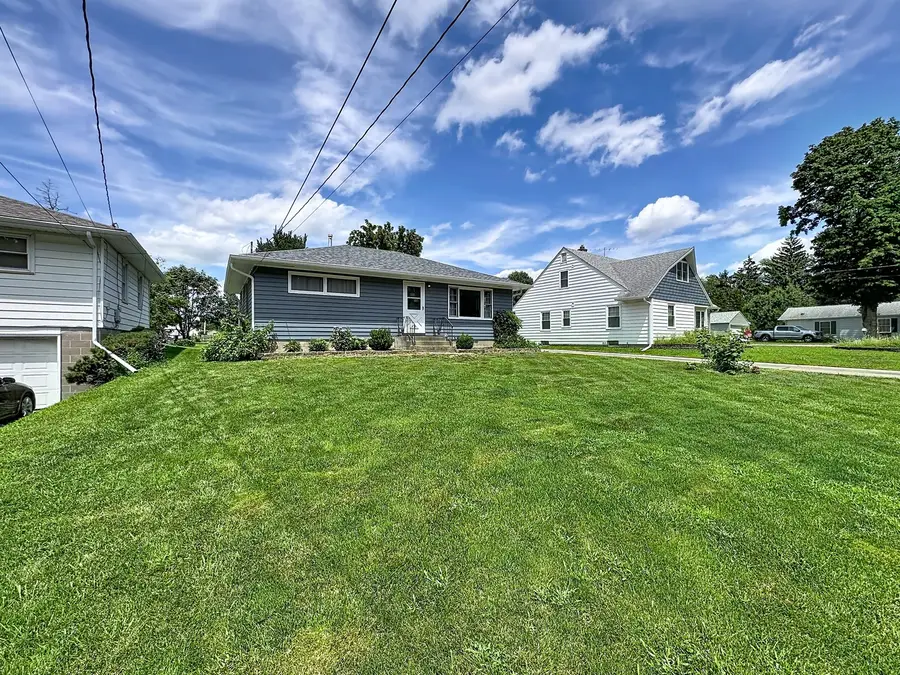 3237 22nd Avenue, Rock Island, IL 61201 - #2