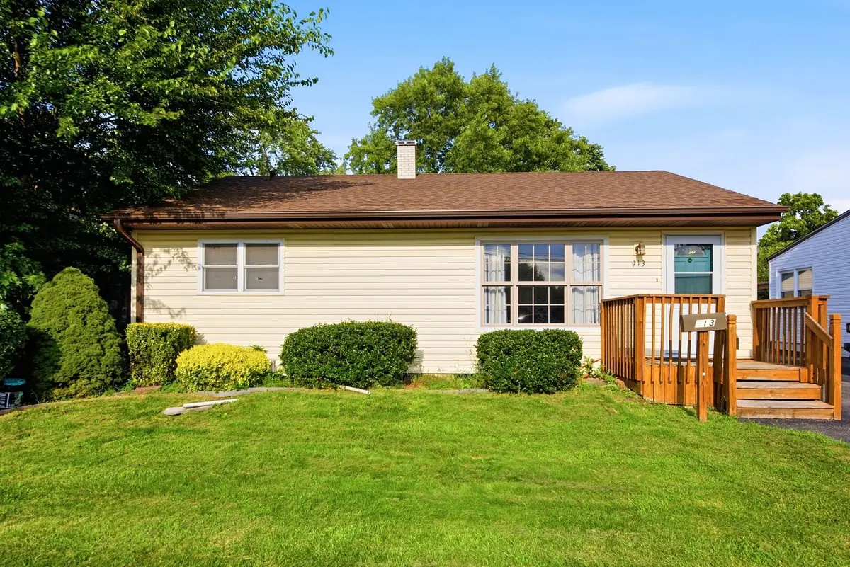 913 Church Road, Aurora, IL 60505 - #1