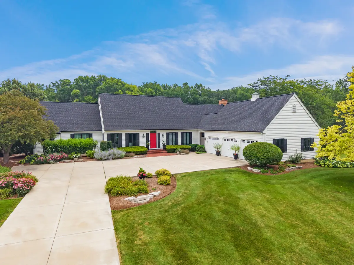 1S853 Grove Hill Drive, Batavia, IL 60510 - #1