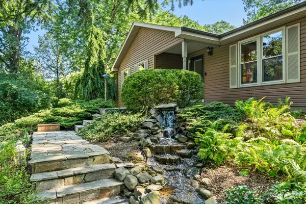 43W996 Oakleaf Drive, Elburn, IL 60119