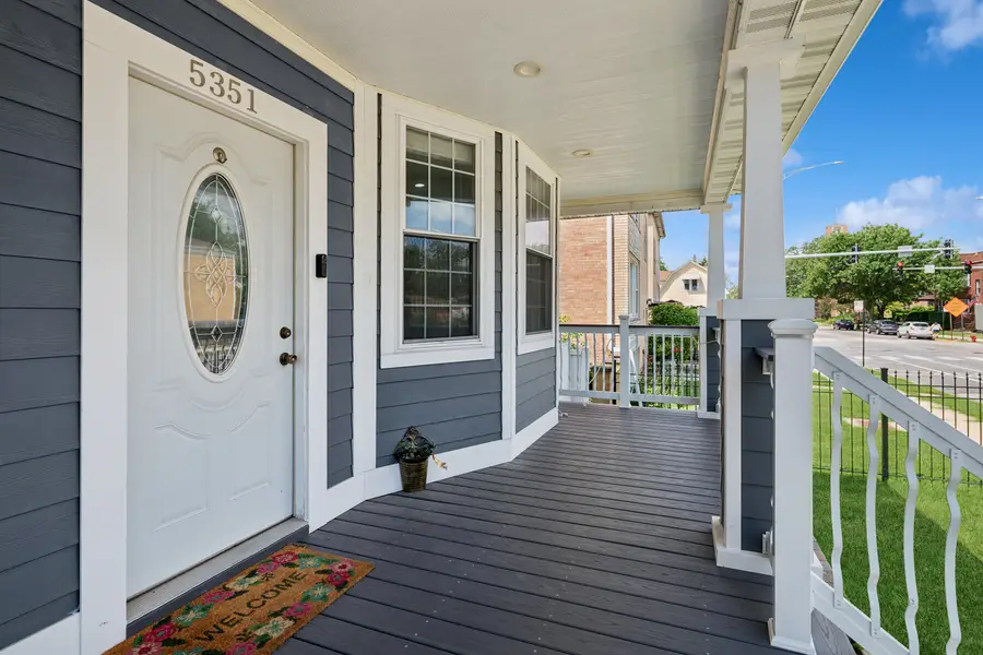 5351 W Foster Avenue, Chicago, IL 60630 - #2