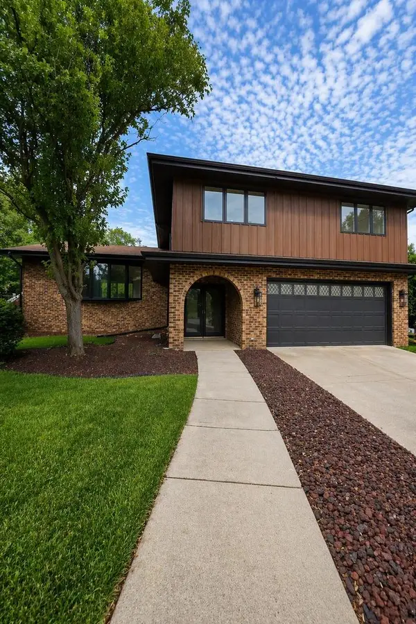 725 N Birchwood Road, Frankfort, IL 60423